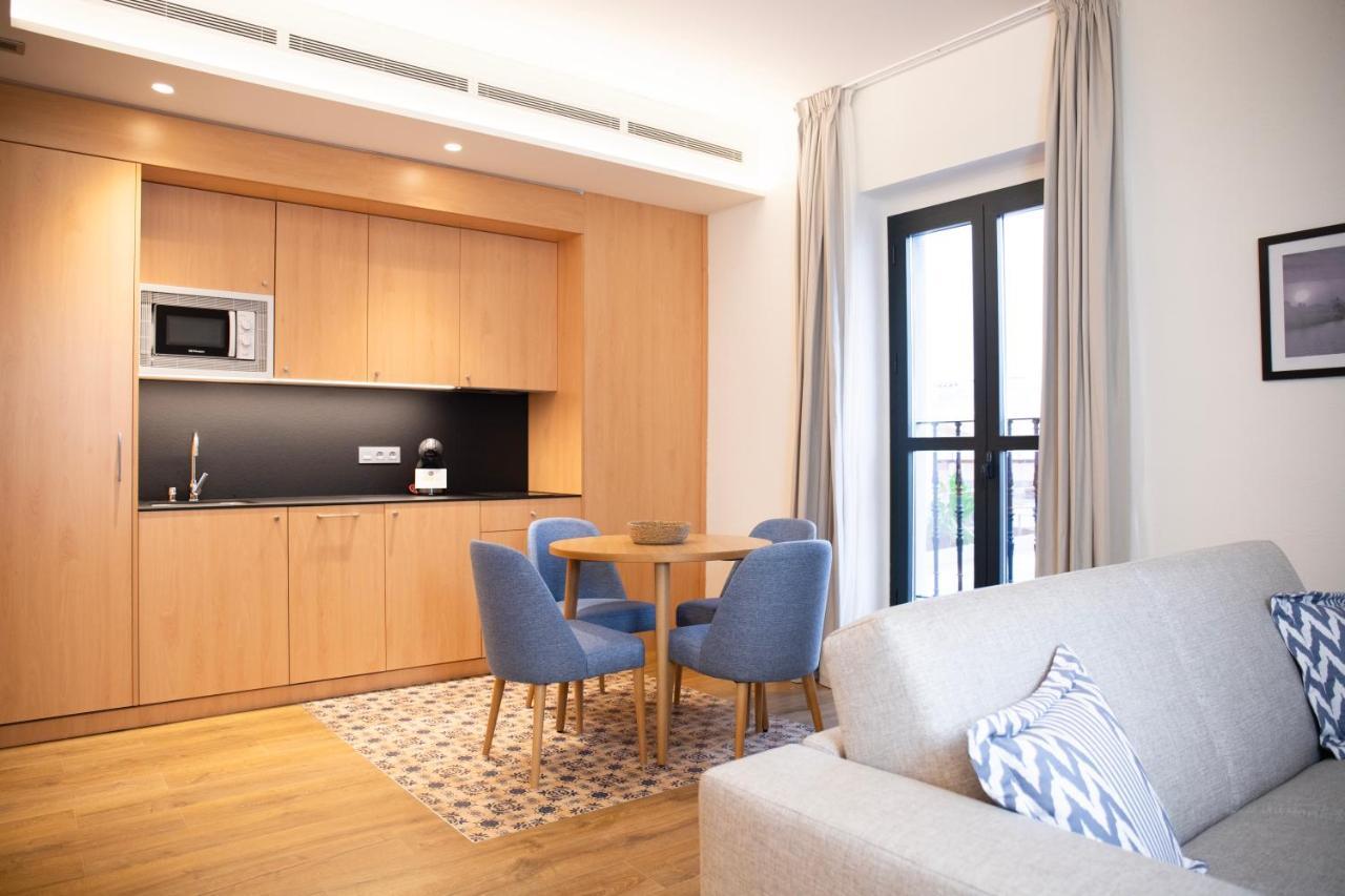 Nqn Aparts & Suites Sevilla Екстер'єр фото