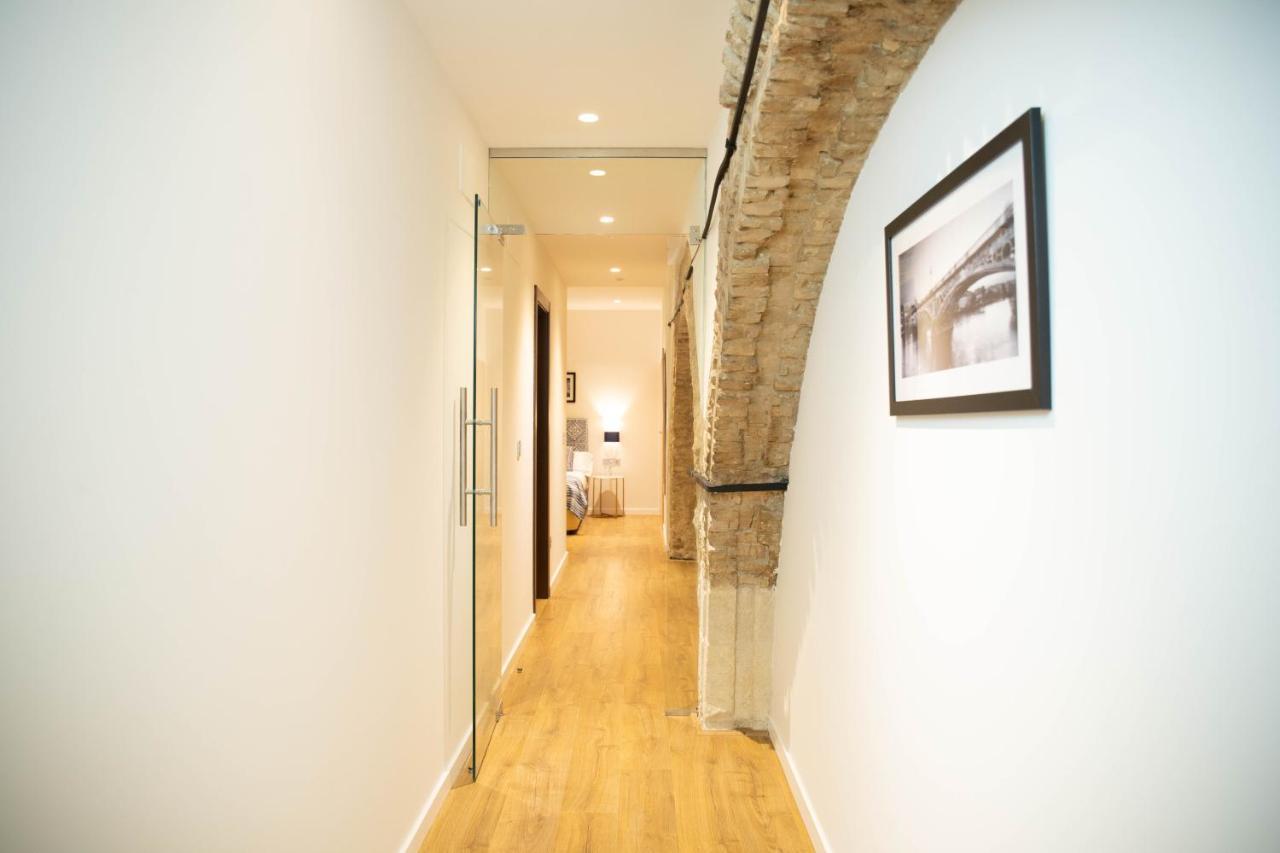Nqn Aparts & Suites Sevilla Екстер'єр фото