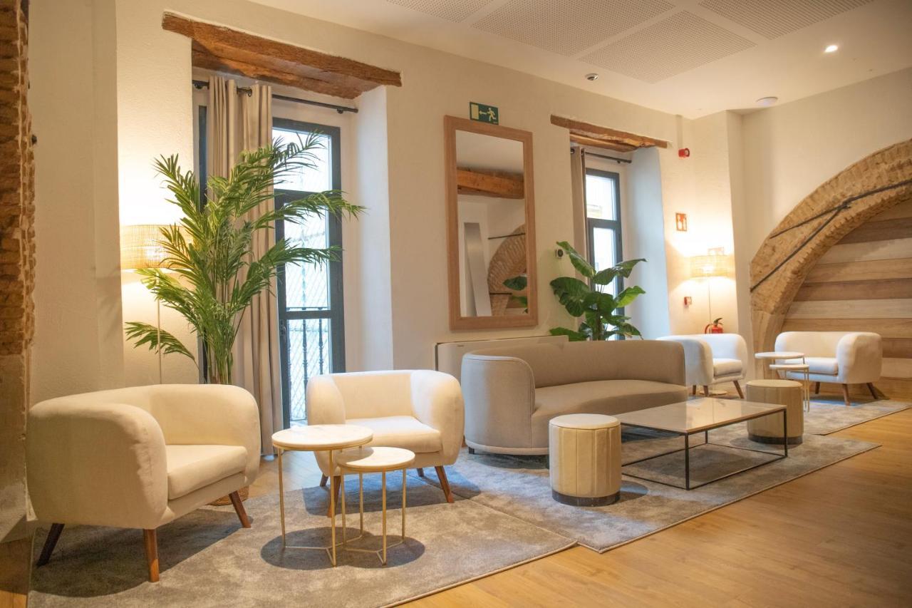 Nqn Aparts & Suites Sevilla Екстер'єр фото