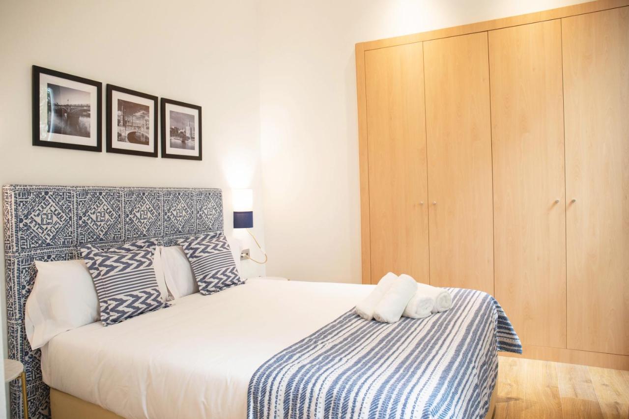 Nqn Aparts & Suites Sevilla Екстер'єр фото