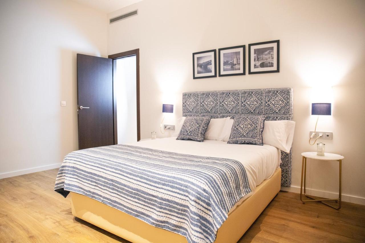 Nqn Aparts & Suites Sevilla Екстер'єр фото