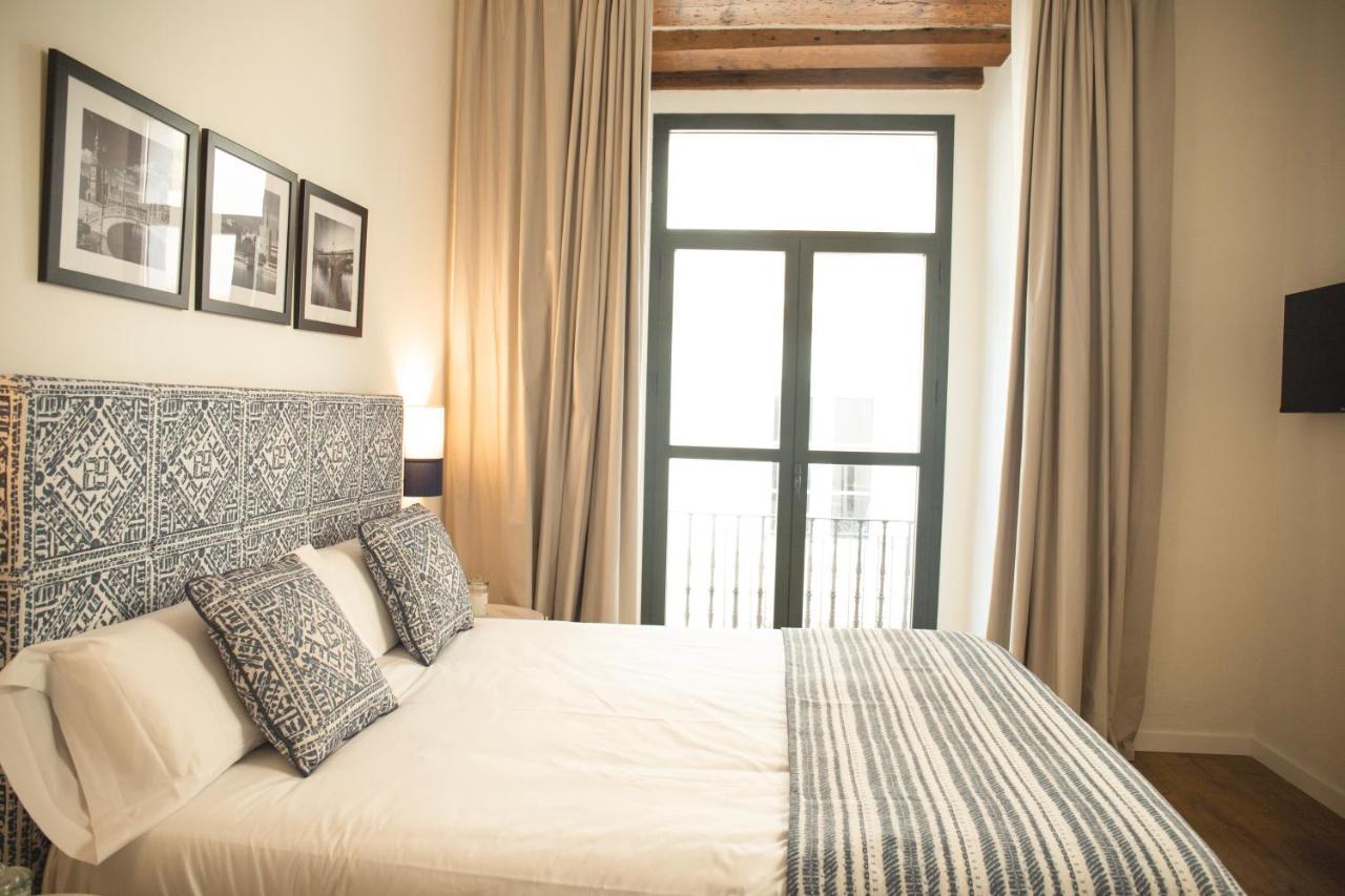 Nqn Aparts & Suites Sevilla Екстер'єр фото