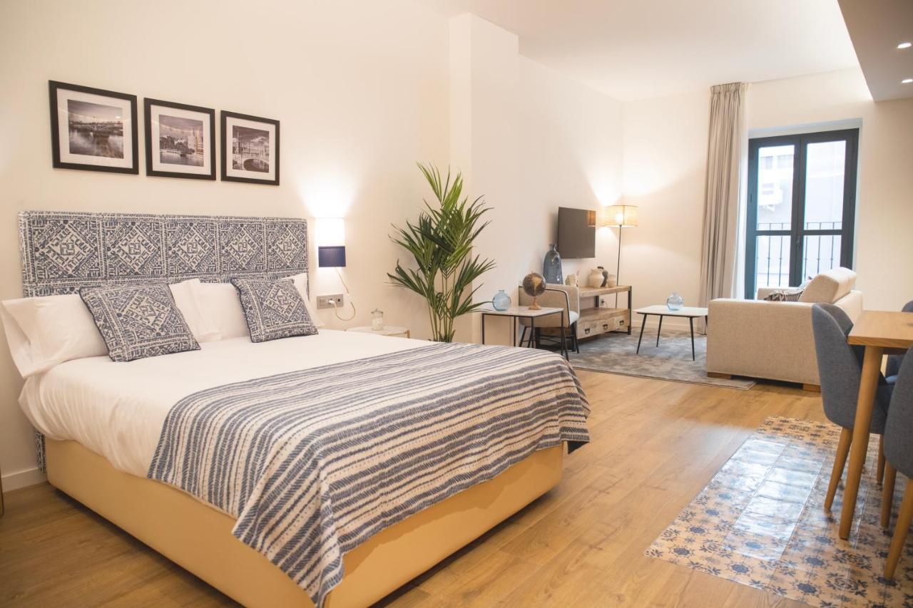 Nqn Aparts & Suites Sevilla Екстер'єр фото